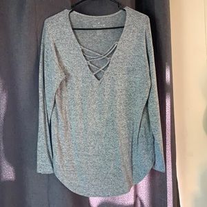American Eagle Soft & Sexy Plush Size L Gray Criss Cross Detail on Front